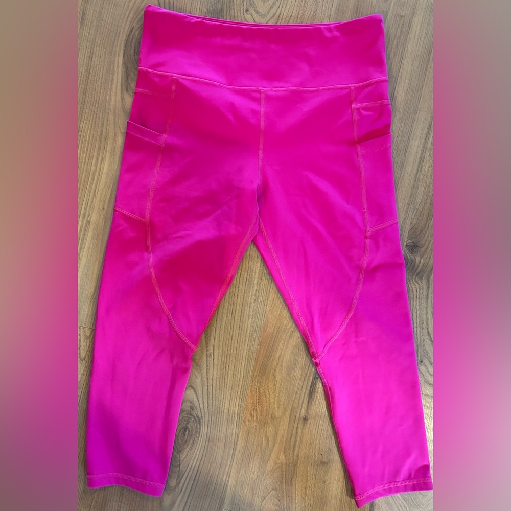 Zyia pink Capri leggings size 12